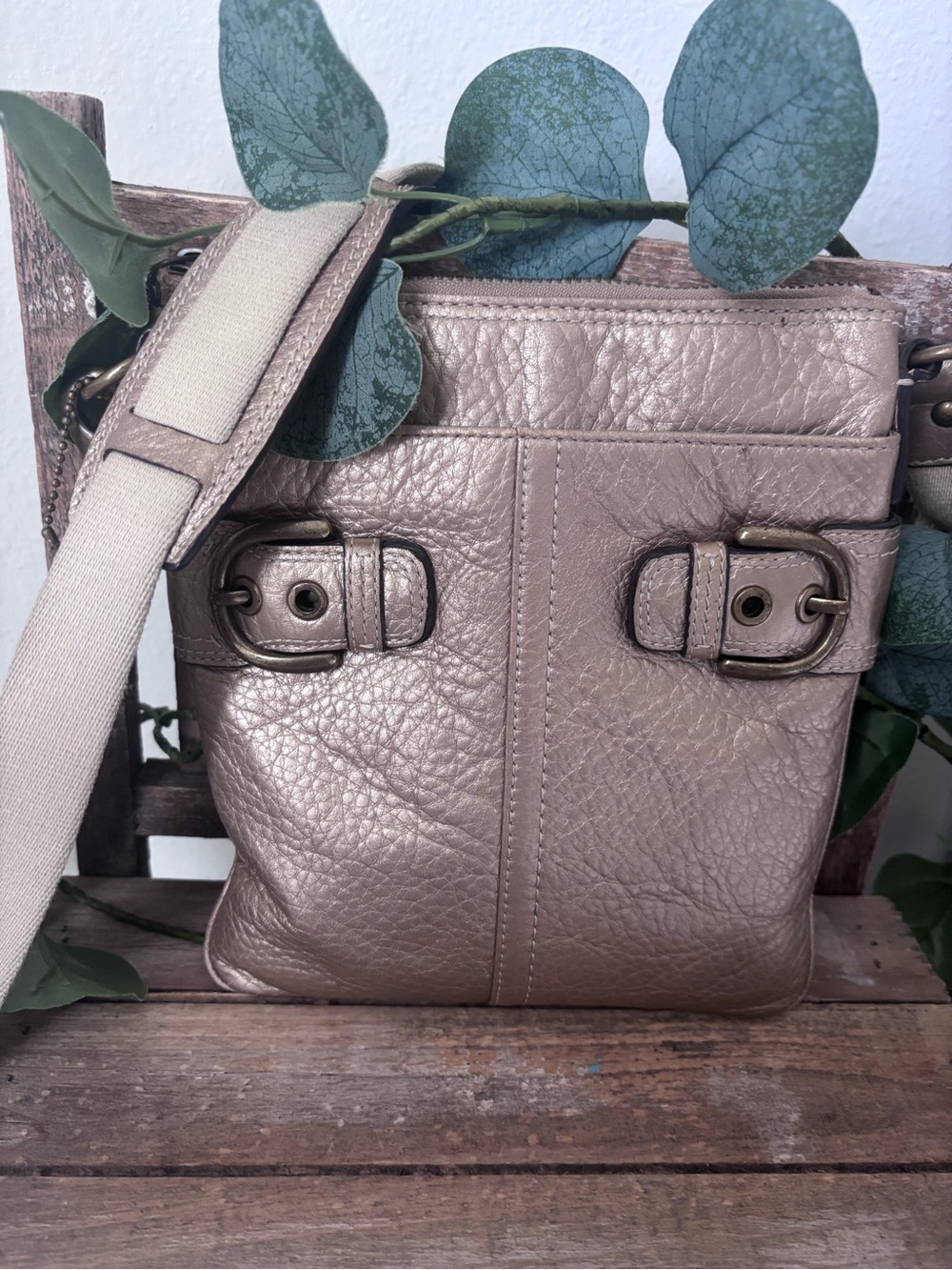 VINTAGE COACH LIGHT GOLD LEATHER CROSSBODY BAG